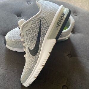 Nike Airmax Sequent 2